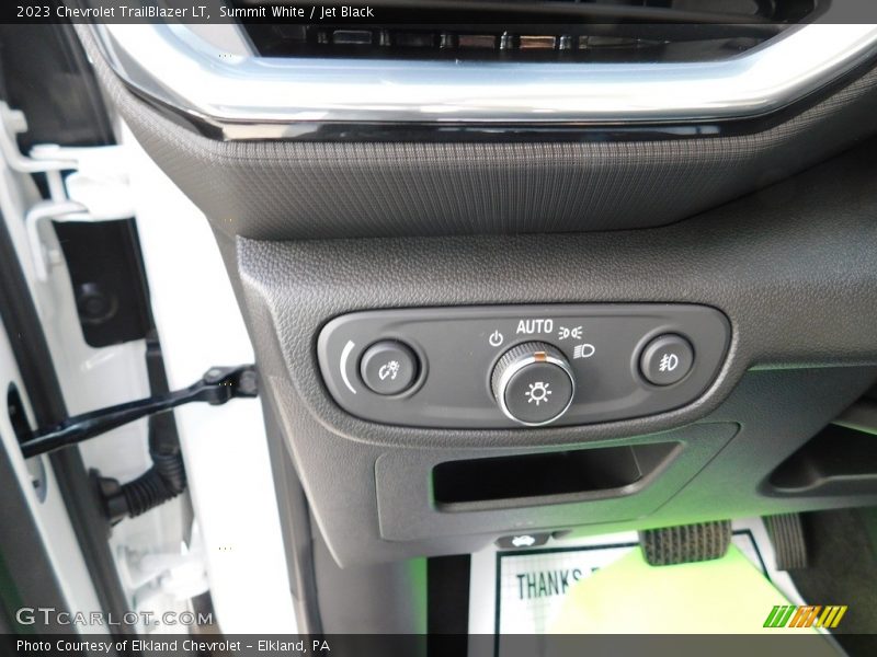 Controls of 2023 TrailBlazer LT