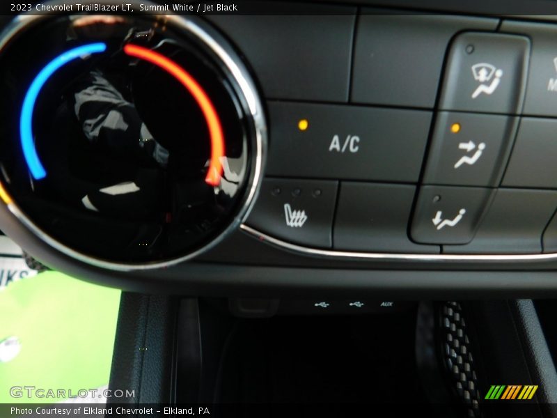 Summit White / Jet Black 2023 Chevrolet TrailBlazer LT