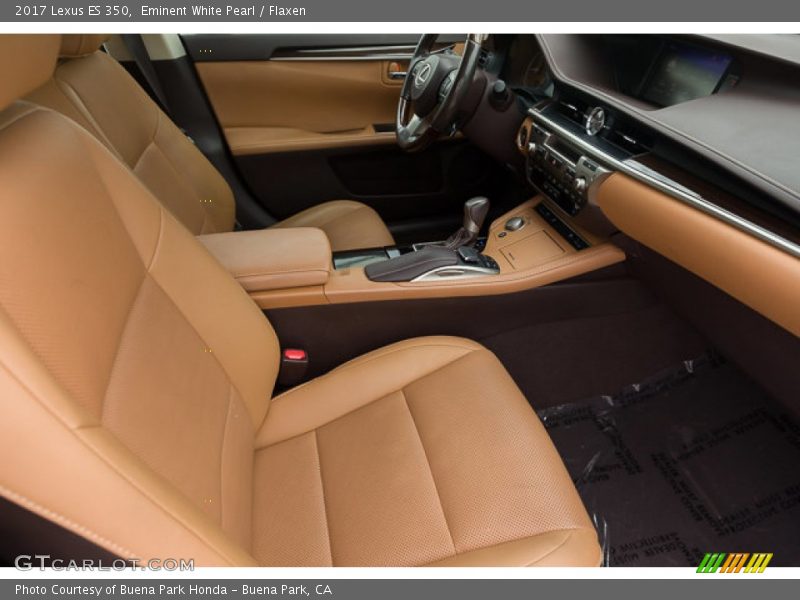 Eminent White Pearl / Flaxen 2017 Lexus ES 350