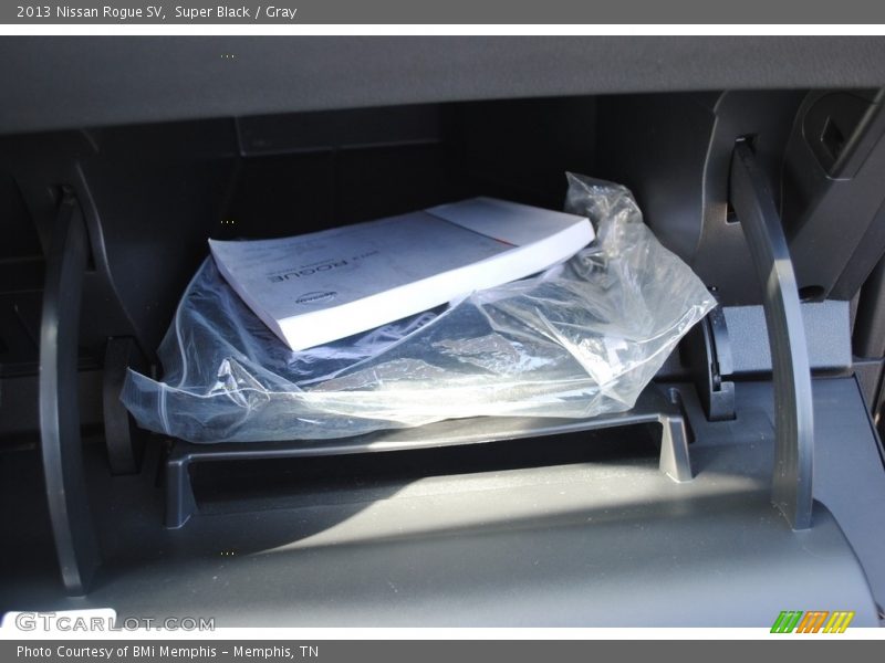 Super Black / Gray 2013 Nissan Rogue SV