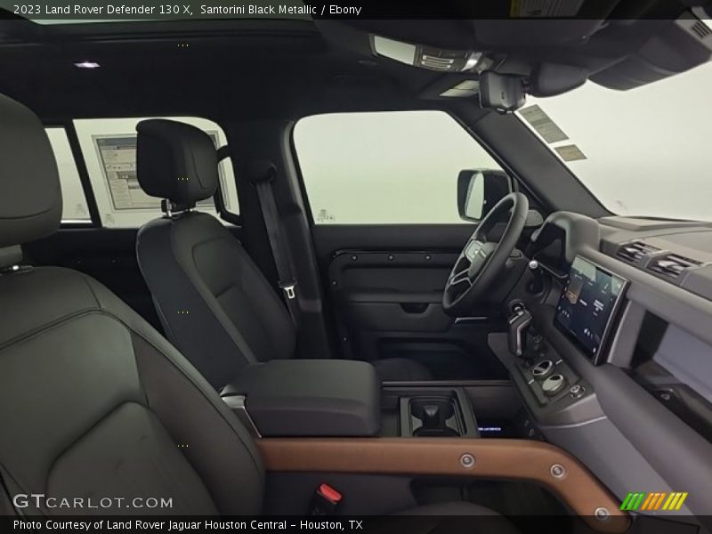 Santorini Black Metallic / Ebony 2023 Land Rover Defender 130 X