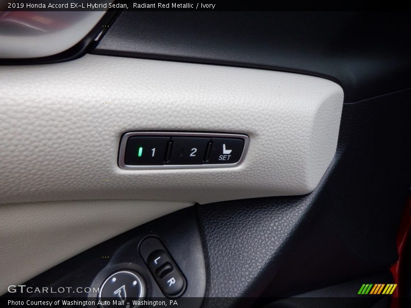Radiant Red Metallic / Ivory 2019 Honda Accord EX-L Hybrid Sedan