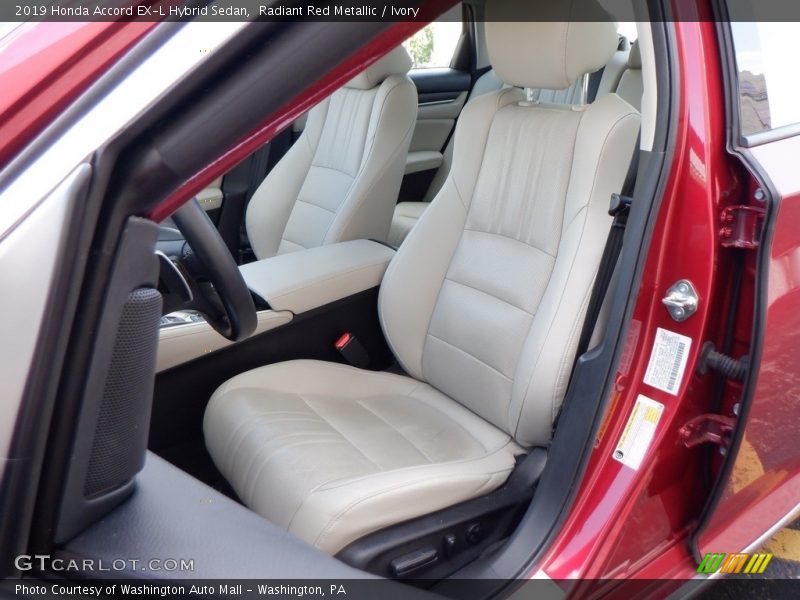 Radiant Red Metallic / Ivory 2019 Honda Accord EX-L Hybrid Sedan