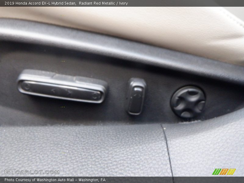 Radiant Red Metallic / Ivory 2019 Honda Accord EX-L Hybrid Sedan