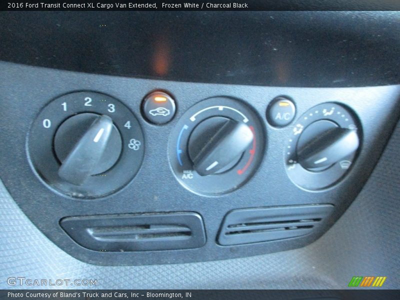 Frozen White / Charcoal Black 2016 Ford Transit Connect XL Cargo Van Extended