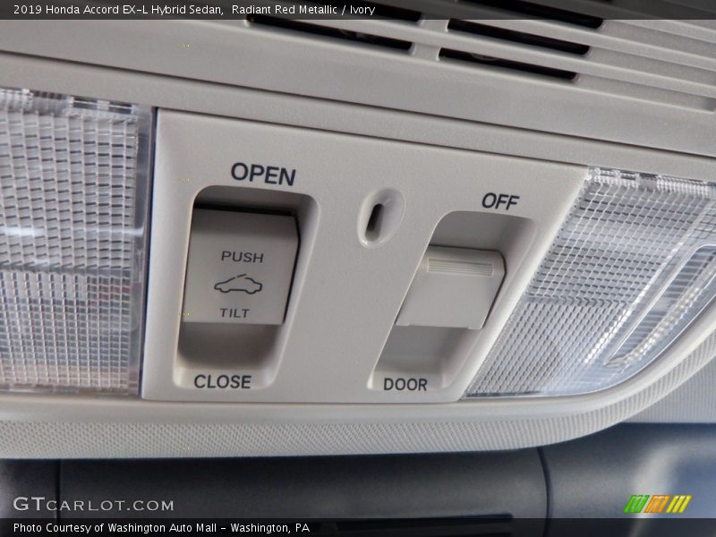 Radiant Red Metallic / Ivory 2019 Honda Accord EX-L Hybrid Sedan