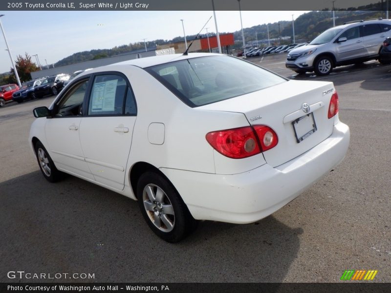 Super White / Light Gray 2005 Toyota Corolla LE