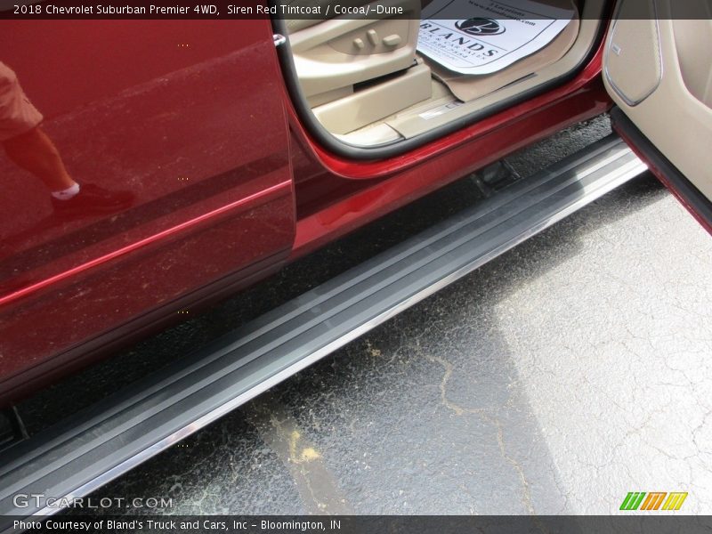 Siren Red Tintcoat / Cocoa/­Dune 2018 Chevrolet Suburban Premier 4WD