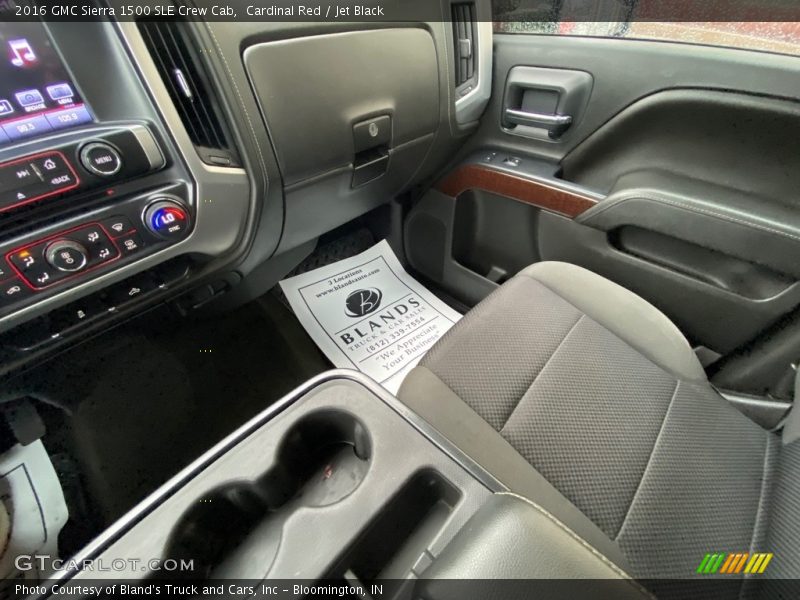 Cardinal Red / Jet Black 2016 GMC Sierra 1500 SLE Crew Cab