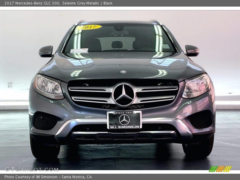Selenite Grey Metallic / Black 2017 Mercedes-Benz GLC 300