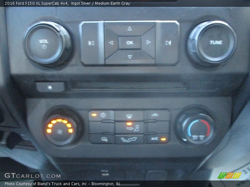 Ingot Silver / Medium Earth Gray 2016 Ford F150 XL SuperCab 4x4