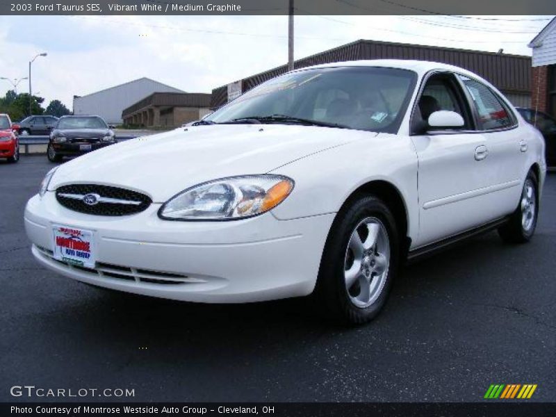 Vibrant White / Medium Graphite 2003 Ford Taurus SES