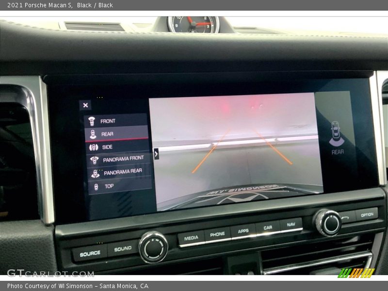 Controls of 2021 Macan S