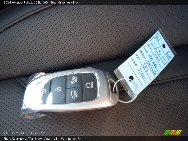 Keys of 2024 Palisade SEL AWD