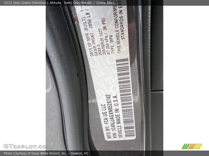 Baltic Gray Metallic / Global Black 2022 Jeep Grand Cherokee L Altitude