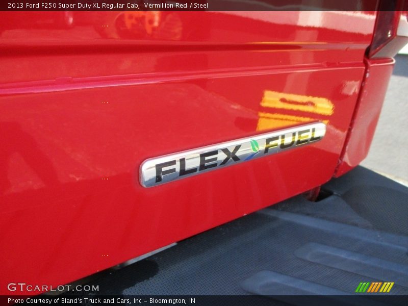  2013 F250 Super Duty XL Regular Cab Logo