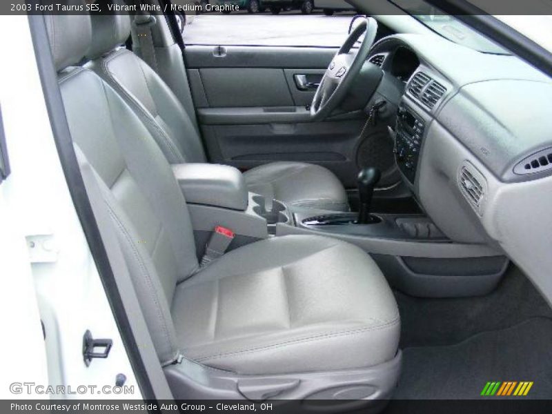 Vibrant White / Medium Graphite 2003 Ford Taurus SES