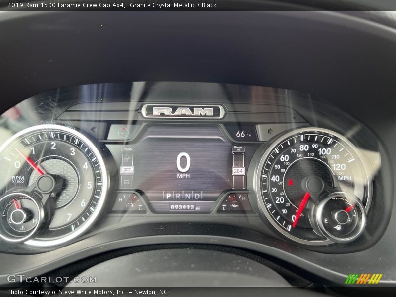  2019 1500 Laramie Crew Cab 4x4 Laramie Crew Cab 4x4 Gauges