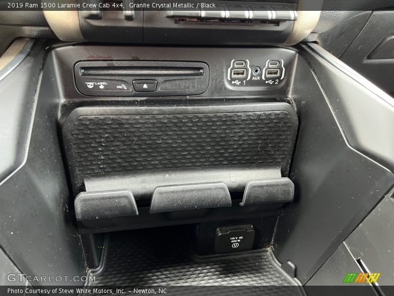Granite Crystal Metallic / Black 2019 Ram 1500 Laramie Crew Cab 4x4