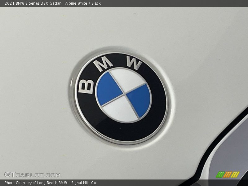 Alpine White / Black 2021 BMW 3 Series 330i Sedan