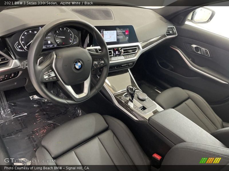 Alpine White / Black 2021 BMW 3 Series 330i Sedan