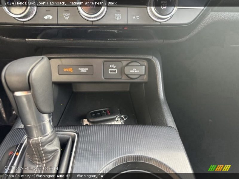 Platinum White Pearl / Black 2024 Honda Civic Sport Hatchback