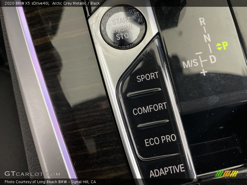 Arctic Grey Metallic / Black 2020 BMW X5 sDrive40i