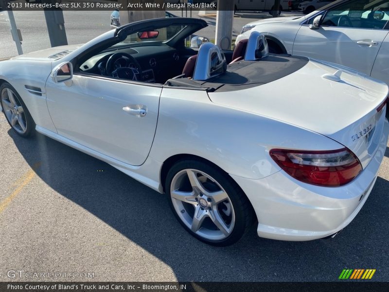 Arctic White / Bengal Red/Black 2013 Mercedes-Benz SLK 350 Roadster