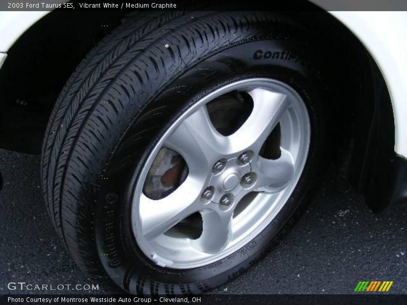 Vibrant White / Medium Graphite 2003 Ford Taurus SES