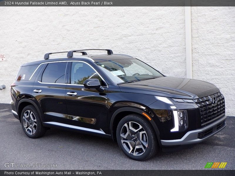 Front 3/4 View of 2024 Palisade Limited AWD