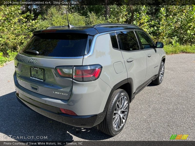 Sting-Gray / Black 2024 Jeep Compass Limited 4x4