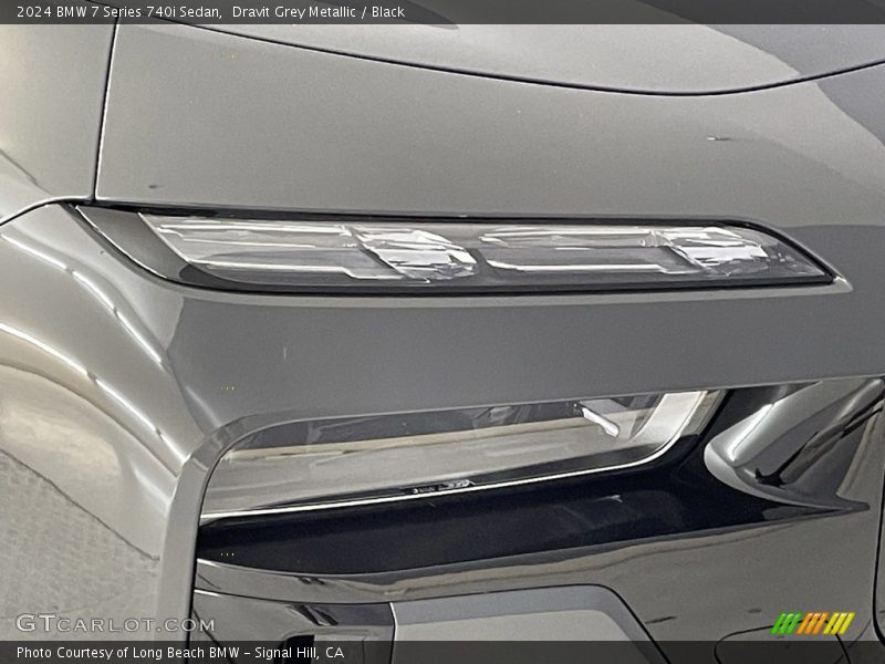 Dravit Grey Metallic / Black 2024 BMW 7 Series 740i Sedan