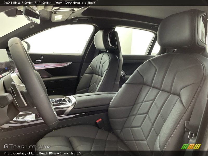 Front Seat of 2024 7 Series 740i Sedan