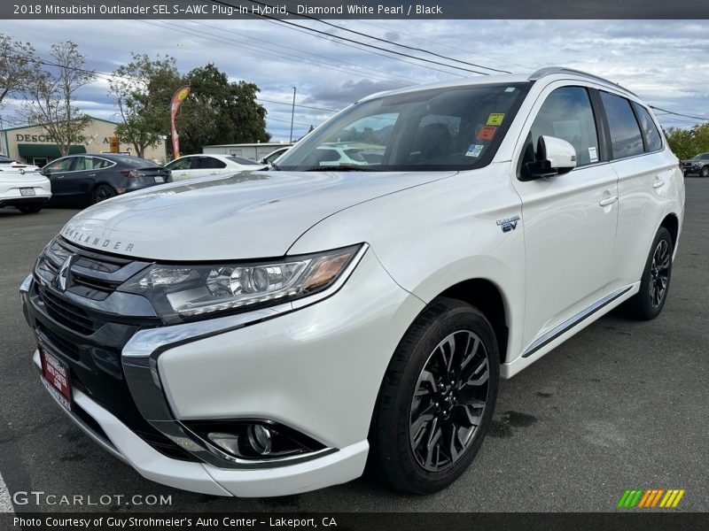  2018 Outlander SEL S-AWC Plug-In Hybrid Diamond White Pearl