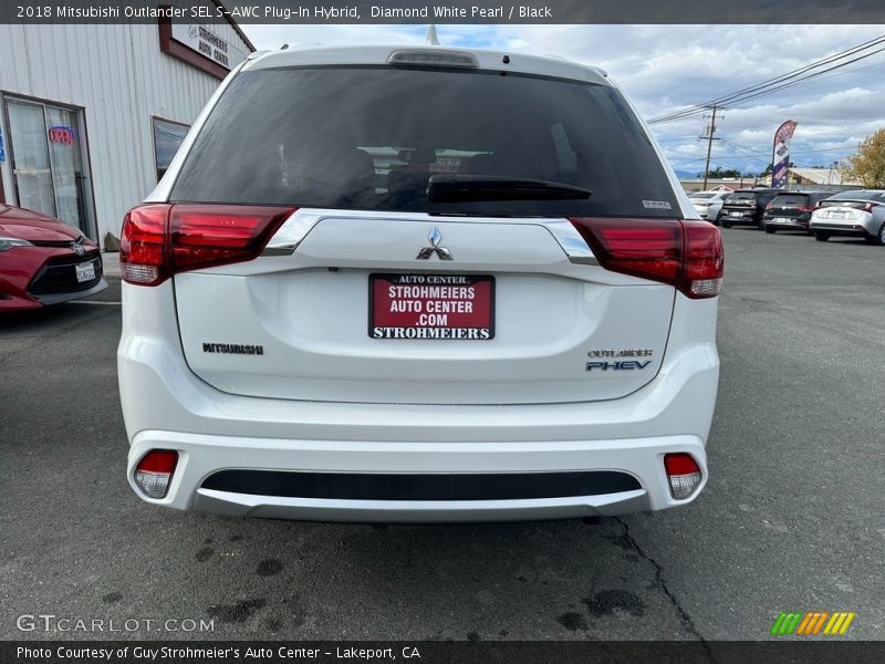  2018 Outlander SEL S-AWC Plug-In Hybrid Diamond White Pearl