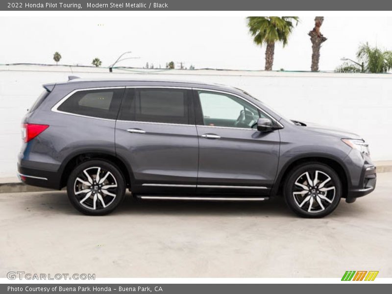  2022 Pilot Touring Modern Steel Metallic
