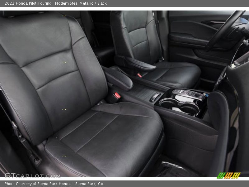 Modern Steel Metallic / Black 2022 Honda Pilot Touring
