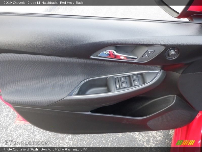 Door Panel of 2019 Cruze LT Hatchback