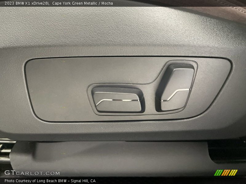 Front Seat of 2023 X1 xDrive28i