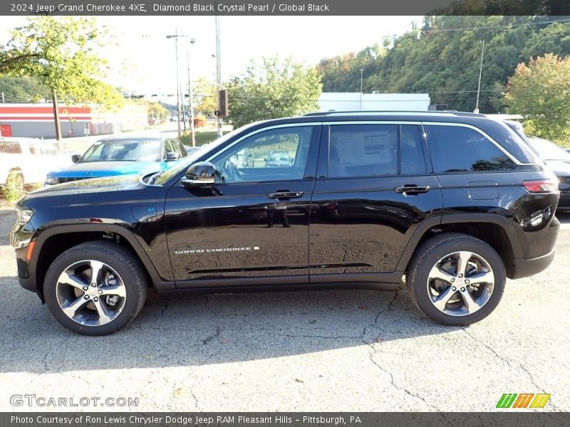 Diamond Black Crystal Pearl / Global Black 2024 Jeep Grand Cherokee 4XE