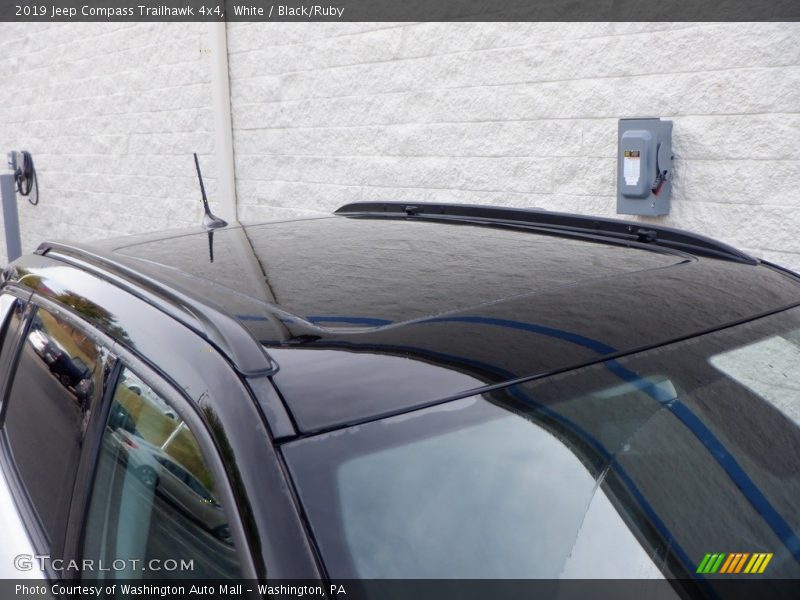 White / Black/Ruby 2019 Jeep Compass Trailhawk 4x4