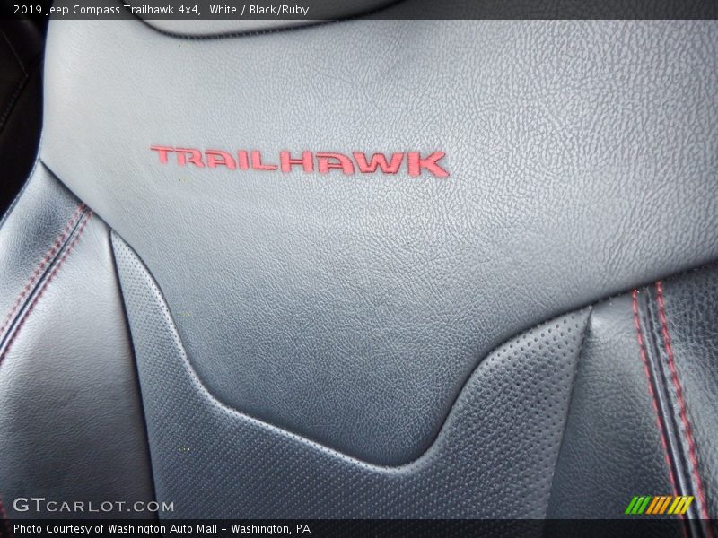  2019 Compass Trailhawk 4x4 Logo