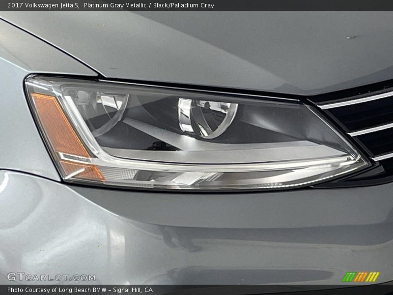 Platinum Gray Metallic / Black/Palladium Gray 2017 Volkswagen Jetta S