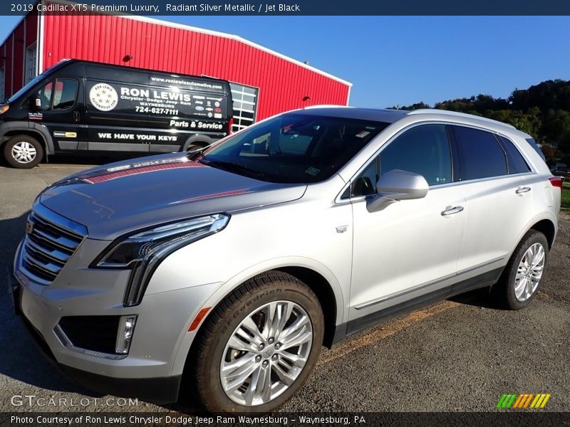 Radiant Silver Metallic / Jet Black 2019 Cadillac XT5 Premium Luxury