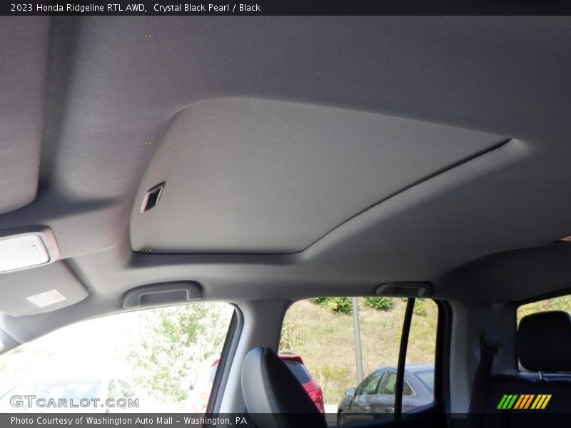 Sunroof of 2023 Ridgeline RTL AWD