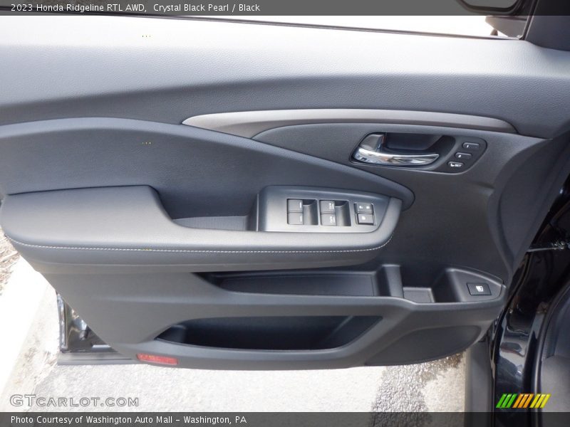 Door Panel of 2023 Ridgeline RTL AWD