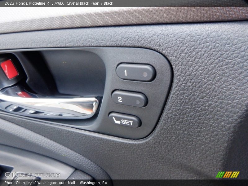 Door Panel of 2023 Ridgeline RTL AWD