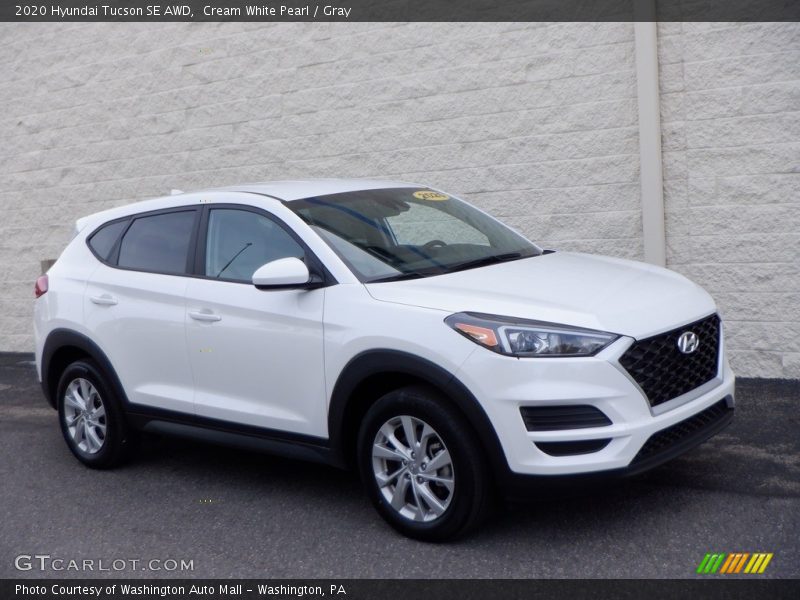 Front 3/4 View of 2020 Tucson SE AWD