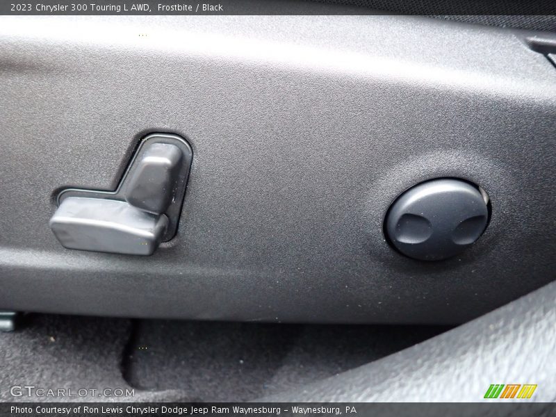 Frostbite / Black 2023 Chrysler 300 Touring L AWD