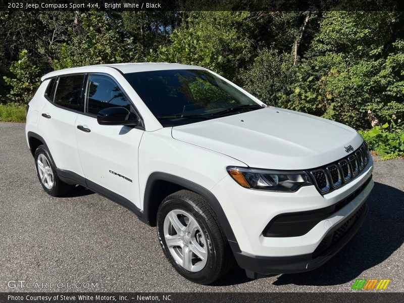 Bright White / Black 2023 Jeep Compass Sport 4x4